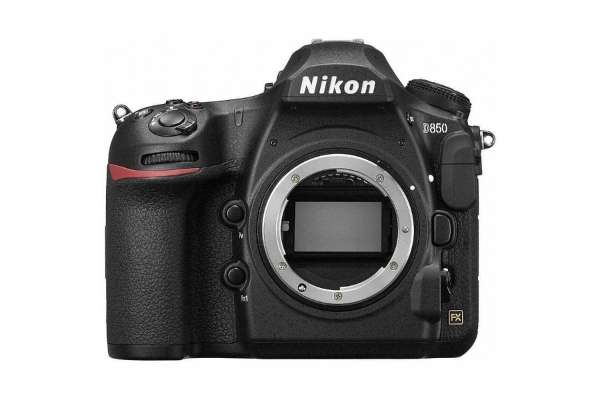 Nikon「D850」（フルサイズ）