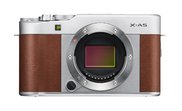 20,640円FUJIFILM X-A5 ボディ ミラーレスカメラ