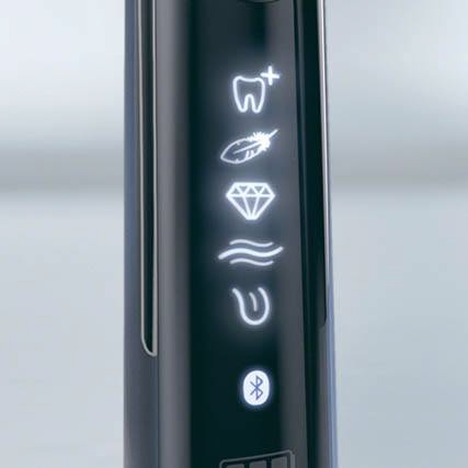 ビックカメラ.com - 電動歯ブラシ Oral-B（オーラルB）ジーニアス10000 ブラック D7015366XCMBK [回転式  /AC100V-240V]