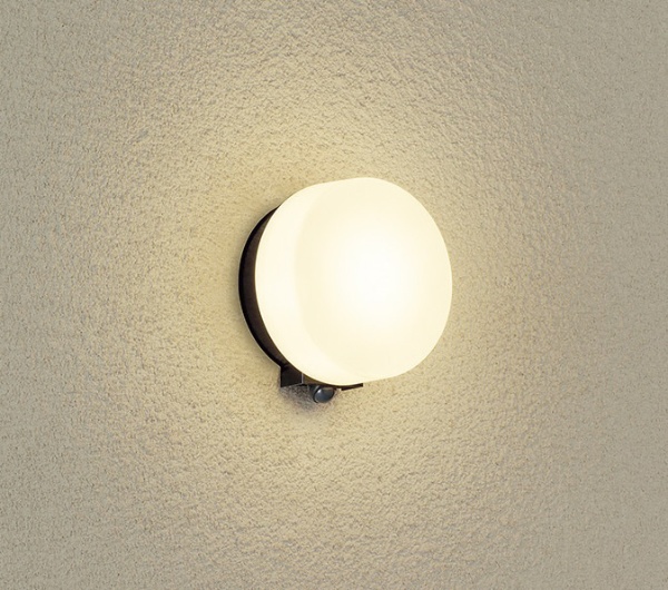 照明器具 大光電機 DAIKO LEDアウトドアライト LED内蔵 人感センサー マルチタイプ 防雨形 壁付専用 LED 6.8Ｗ 昼白色 500 - 1