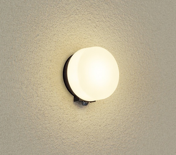 大光電機 DAIKO LEDアウトドアライト ランプ付 人感センサー ON OFFタイプI 防雨形 明るさ白熱灯60W相当 電球色 電気工事 - 7