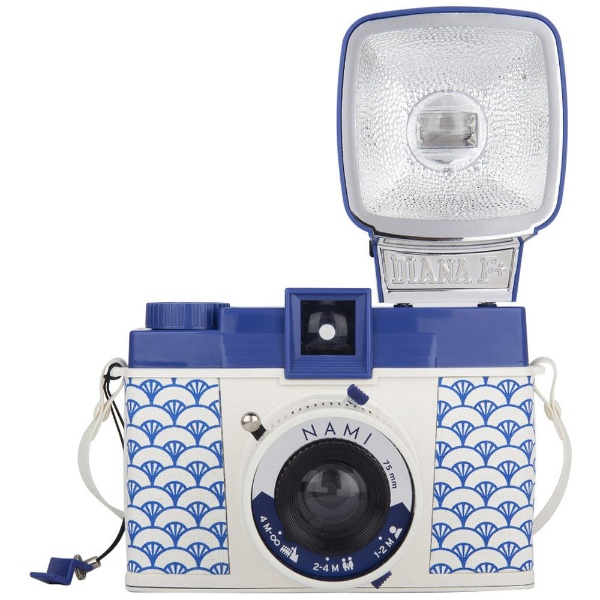 店舗のみ販売】 Diana F+ Camera and Flash Nami Edition Lomography｜ロモグラフィー 通販 |  ビックカメラ.com