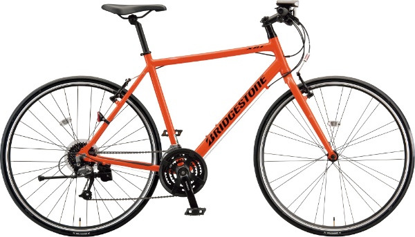 オレンジのクロスバイク - 自転車