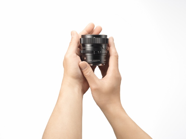 カメラレンズ 50mm F2 DG DN Contemporary [ライカL /単焦点レンズ