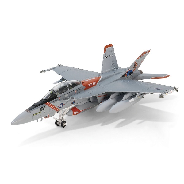 1/72 F/A-18F アメリカ海軍スーパーホーネット VFA-102 ダイヤモンドバックス創設60周年記念塗装 厚木基地2015年  ウォルターソンズ 【発売日以降のお届け】 プラッツ｜PLATZ 通販 | ビックカメラ.com