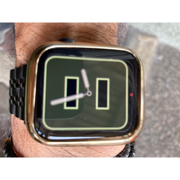 Apple Watch Series 5（GPSモデル）- 44mm スペースグレイアルミニウムケースとスポーツバンド ブラック - S/M