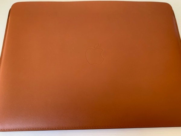 APPLE MRQM2FE/A leather sleeve 新品 - その他